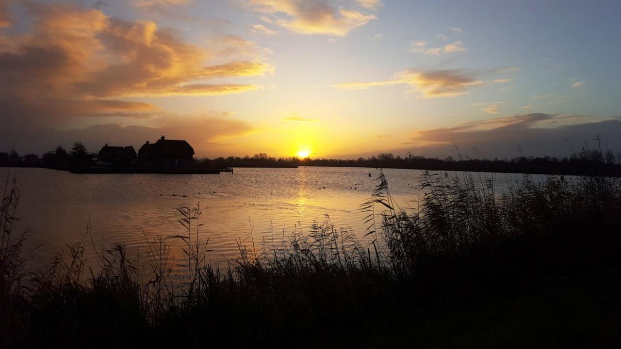 Appartement Hoek Giethoorn Bagian luar foto